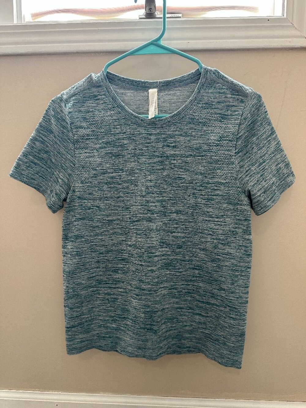 Athleta In Motion Seemless Heather Tee